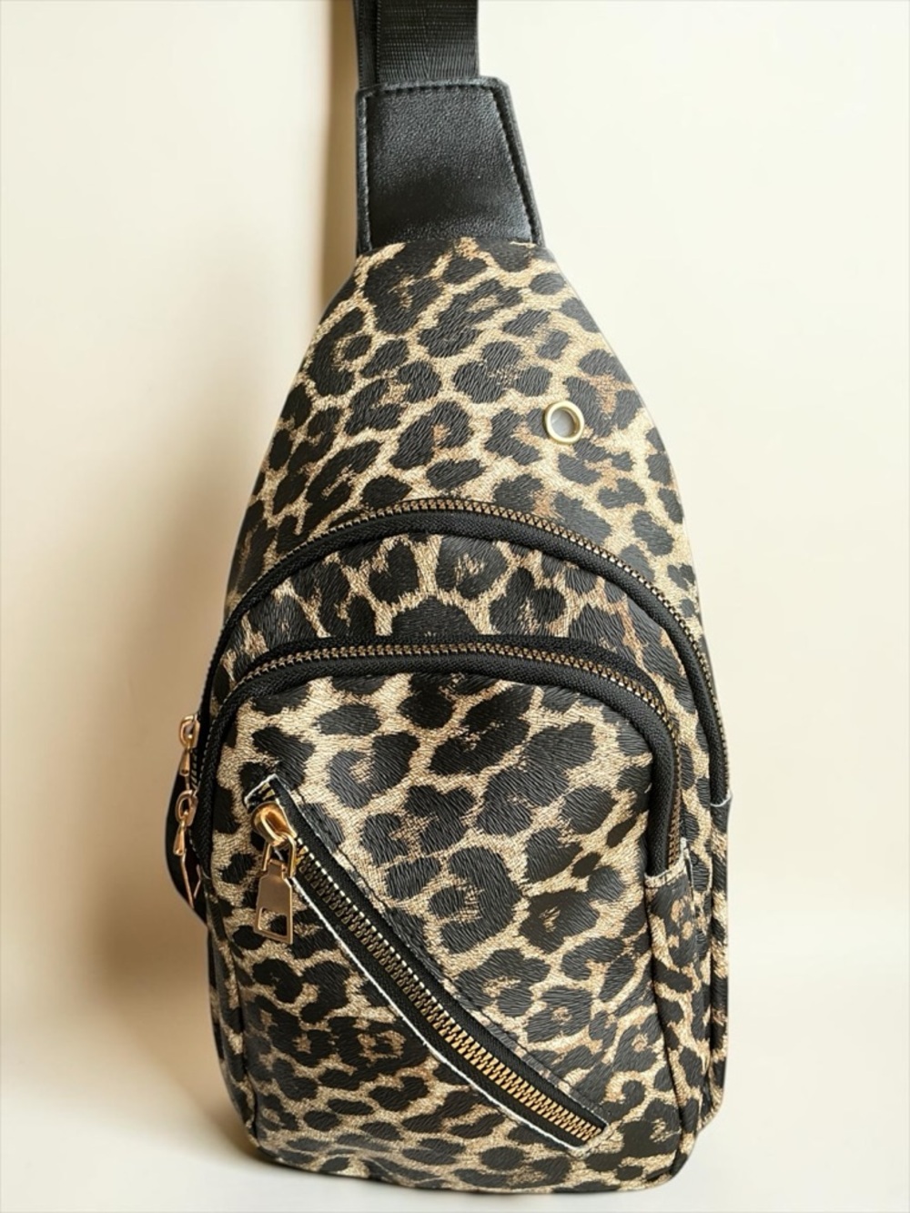 Leopard Print Sling Backpack Small Crossbody Travel Bag